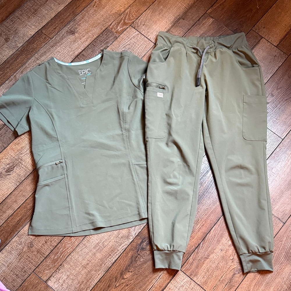Women's Olive Green Scrub Set irg epic
